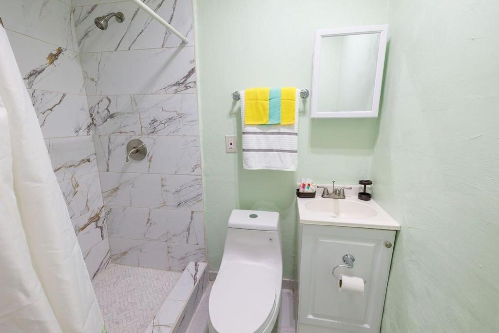 נורת' מיאמי ביץ' Private Suite In North Miami מראה חיצוני תמונה