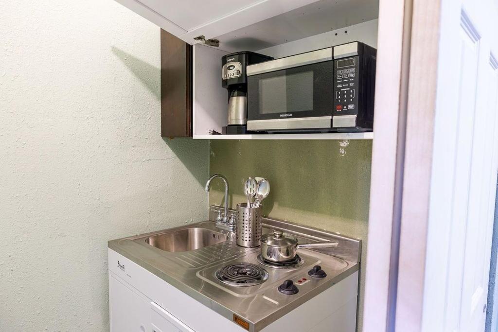נורת' מיאמי ביץ' Private Suite In North Miami מראה חיצוני תמונה