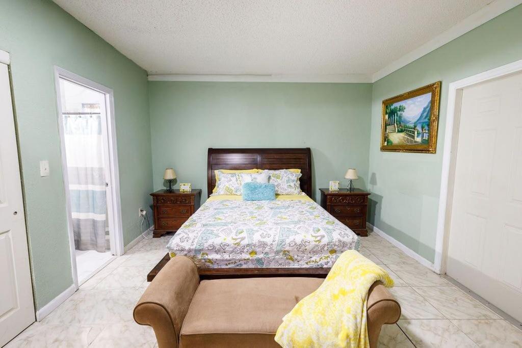 נורת' מיאמי ביץ' Private Suite In North Miami מראה חיצוני תמונה