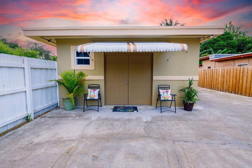 נורת' מיאמי ביץ' Private Suite In North Miami מראה חיצוני תמונה